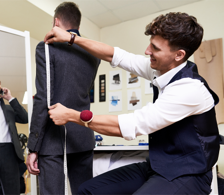 THE IMPORTANCE OF FIT: WHY TAILORING CAN TRANSFORM YOUR LOOK